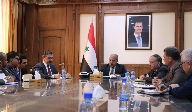 تحسين وضع محطات التوليد في لقاء للوزير الزامل مع رئيس بعثة اللجنة الدولية للصليب الأحمر