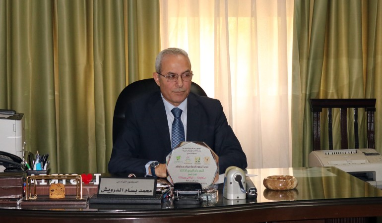 وزير الكهرباء يتفقد  المركز الوطني لبحوث الطاقة بدمشق
