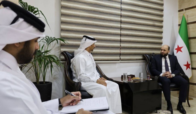 لتعزيز التعاون المشترك في مجال الطاقة.. الوزير البشير يلتقي السفير القطري بدمشق