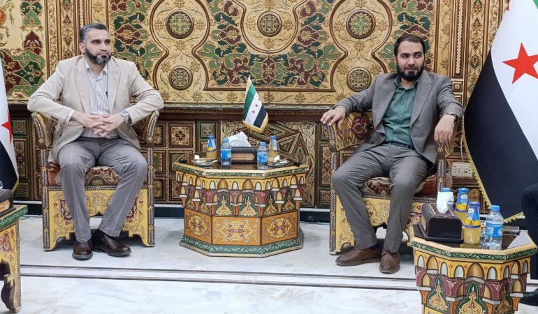 خلال جولته في دير الزور.. المهندس عمر شقروق يؤكد وجود خطط مستقبلية لزيادة جودة التغذية في المحافظة
