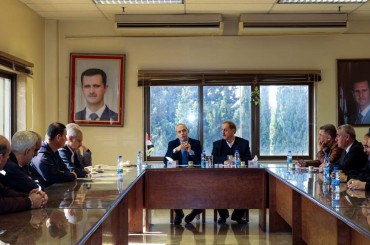 وزير الكهرباء يتفقد أعمال صيانة المجموعة البخارية الأولى في محطة الزارة بحماة ومعمل الأعمدة الخرساني