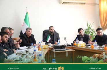 خطوات رفع كفاءة توليد الكهرباء في اجتماع لوزير الكهرباء مع مديري محطات التوليد