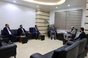 وزير الطاقة يجتمع بمحافظ دير الزور
