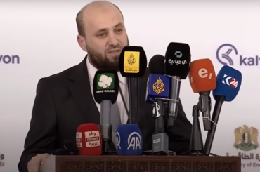 مؤتمر صحفي لوزير الطاقة والرئيس التنفيذي لشركة أورباكون القابضة بعد توقيع مذكرات تفاهم في مجال الطاق